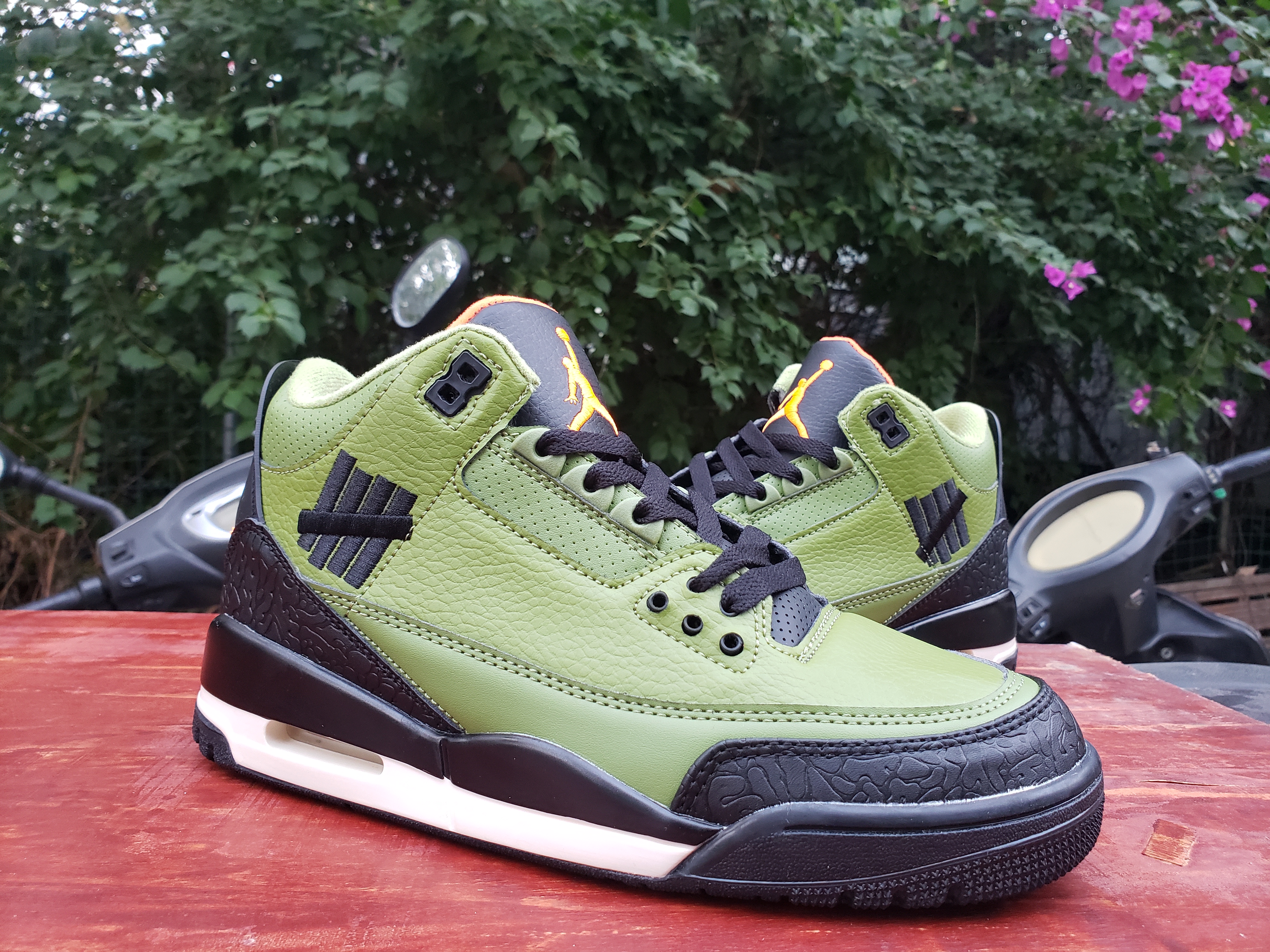 Air Jordan 3 Retro Olive Green Black Orange